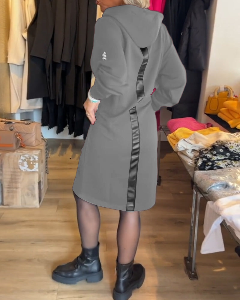 Alodia - Solides Kleid mit Kapuze und Taschen