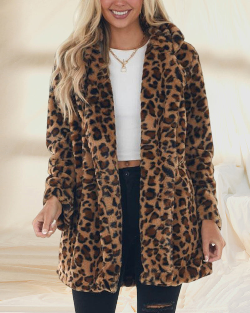 Laurentine - Plüschjacke mit Leopardenmuster