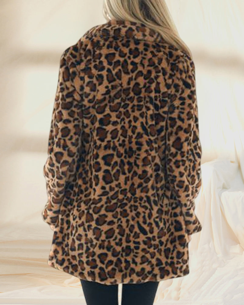Laurentine - Plüschjacke mit Leopardenmuster