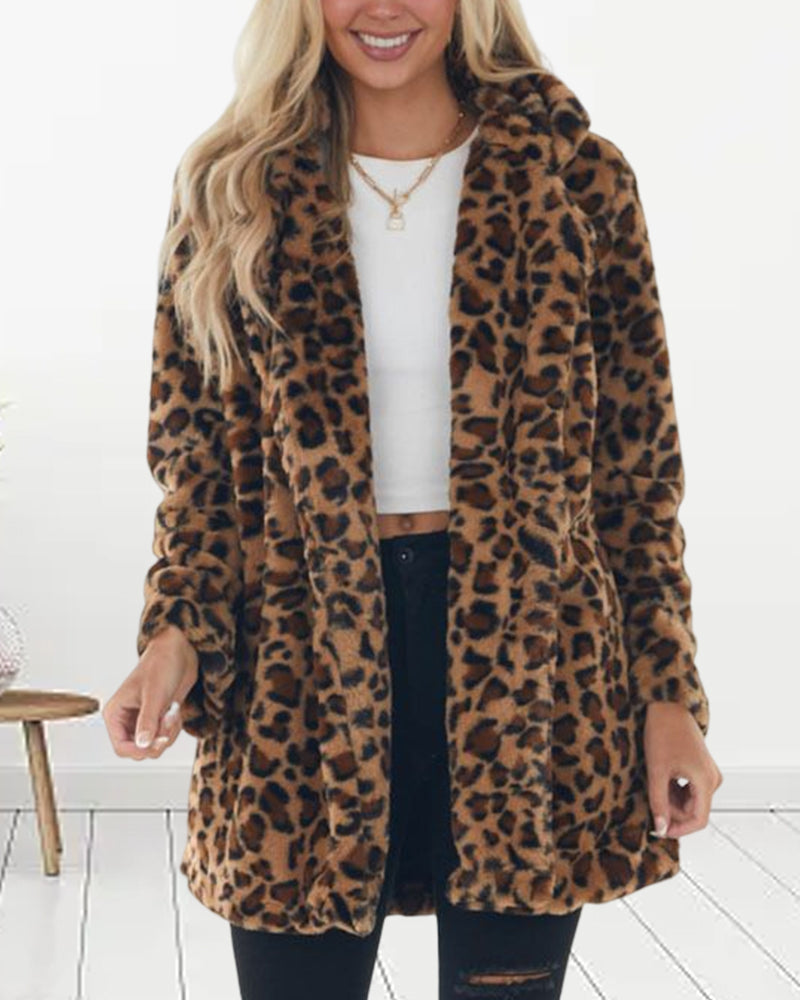 Laurentine - Plüschjacke mit Leopardenmuster
