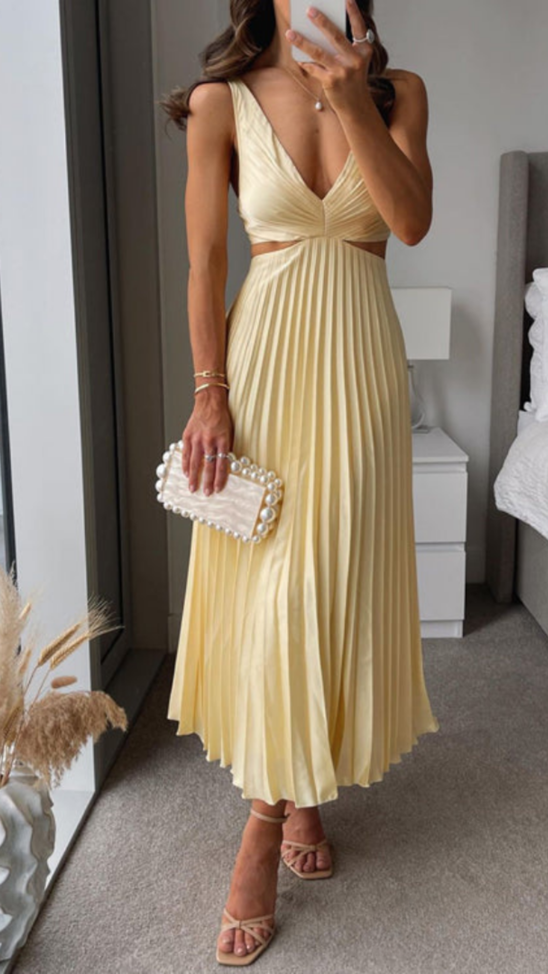 Almut - Plissiertes Langes Kleid Mit Ausgeschnittener Taille