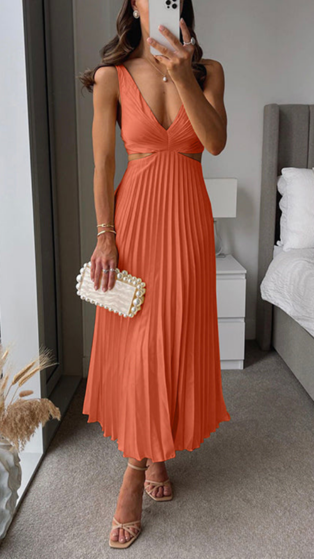 Almut - Plissiertes Langes Kleid Mit Ausgeschnittener Taille