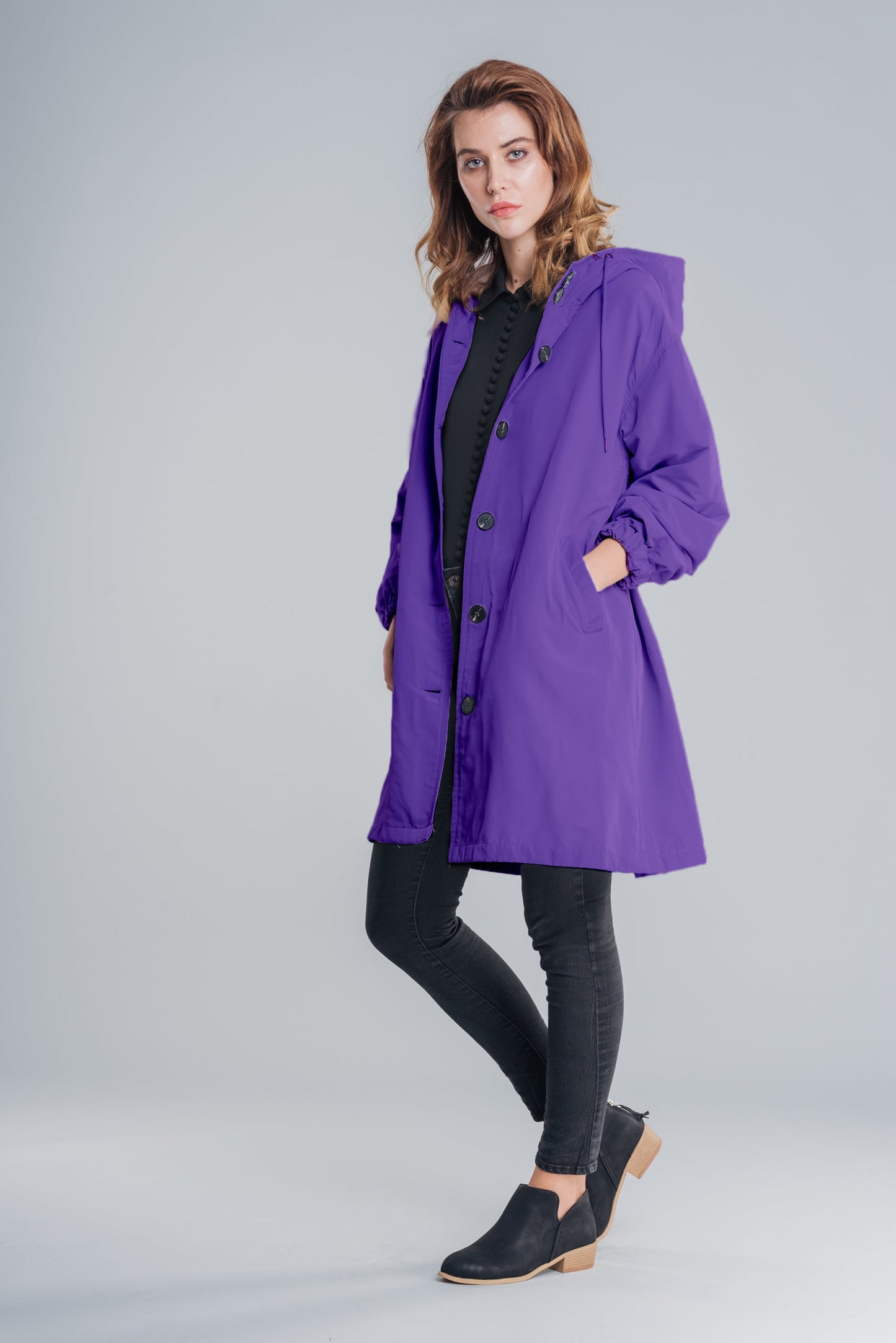 Alwine - Wasserfeste Windjacke mit Kapuze in Übergröße Regenjacke