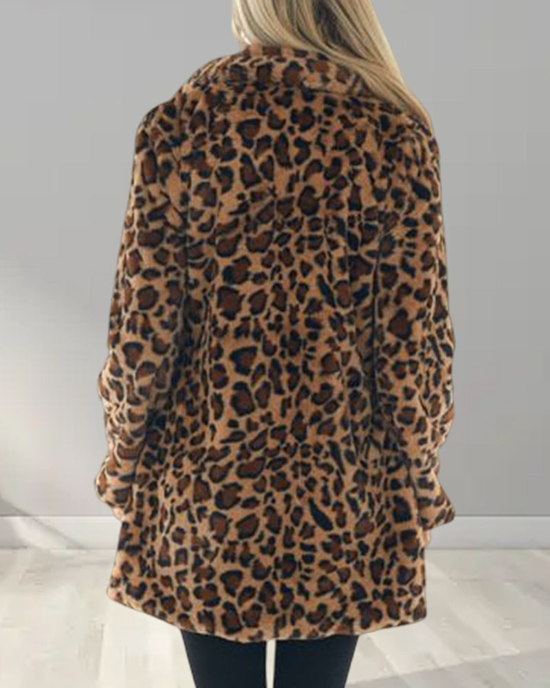 Laurentine - Plüschjacke mit Leopardenmuster